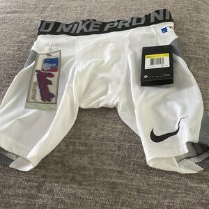 New boys, baseball shorts ⚾️bundle and save!!